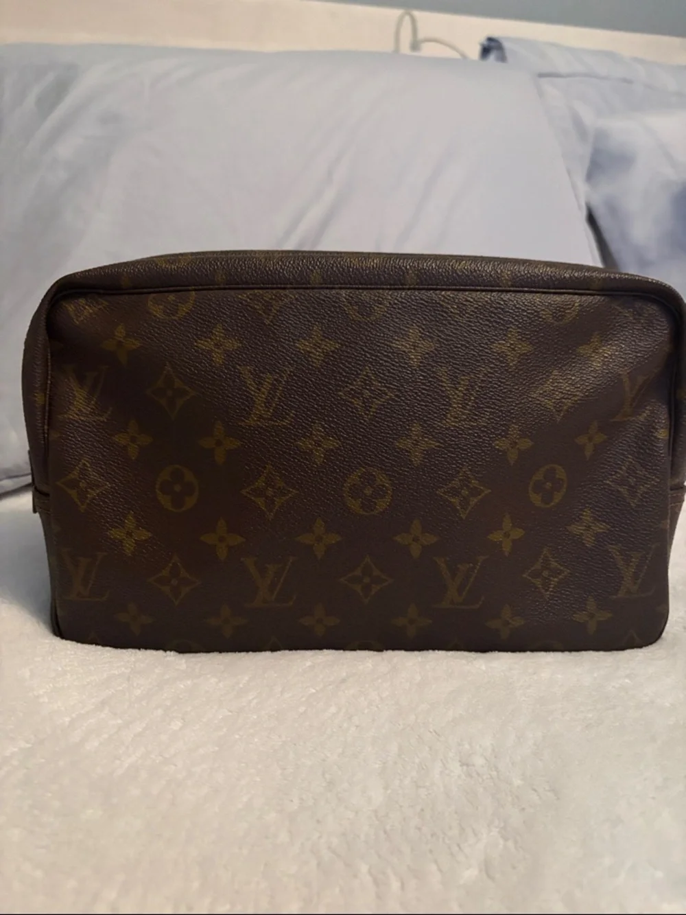 Louis Vuitton Monogram Canvas Toiletry Case in Brown - Picture 2 of 7